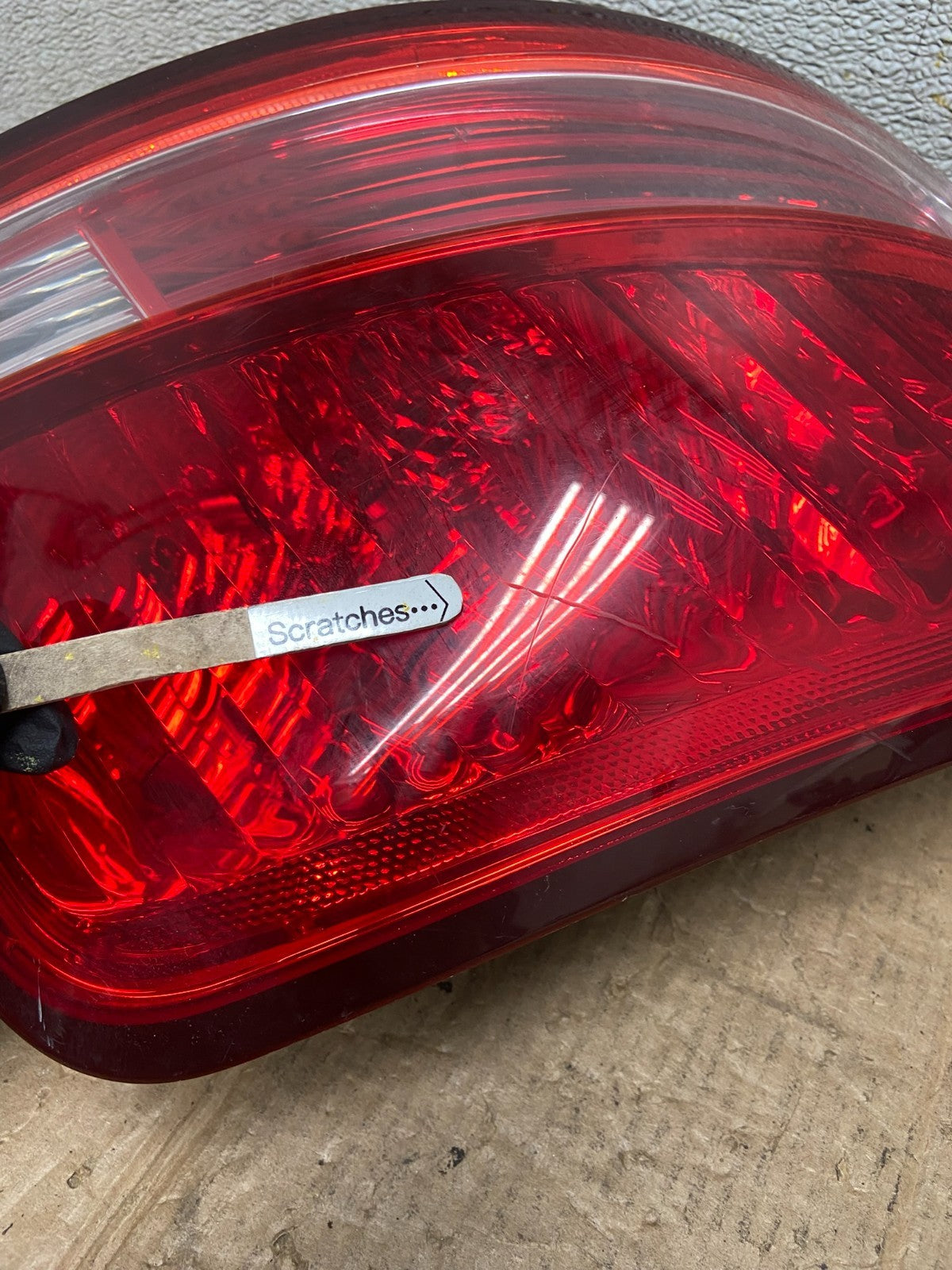 2007 to 2009 Kia Amanti Right Passenger Side Tail Light AA24803