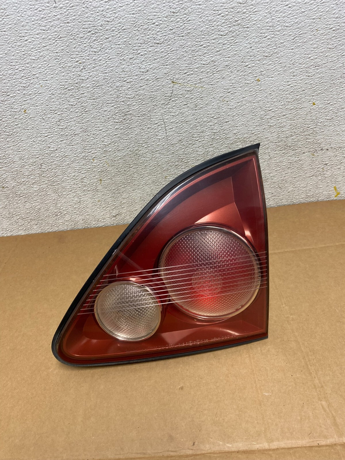 1999 - 2001 Lexus RX300 Right Passenger Side Rear Inner Tail Light Oem M0470 DW0