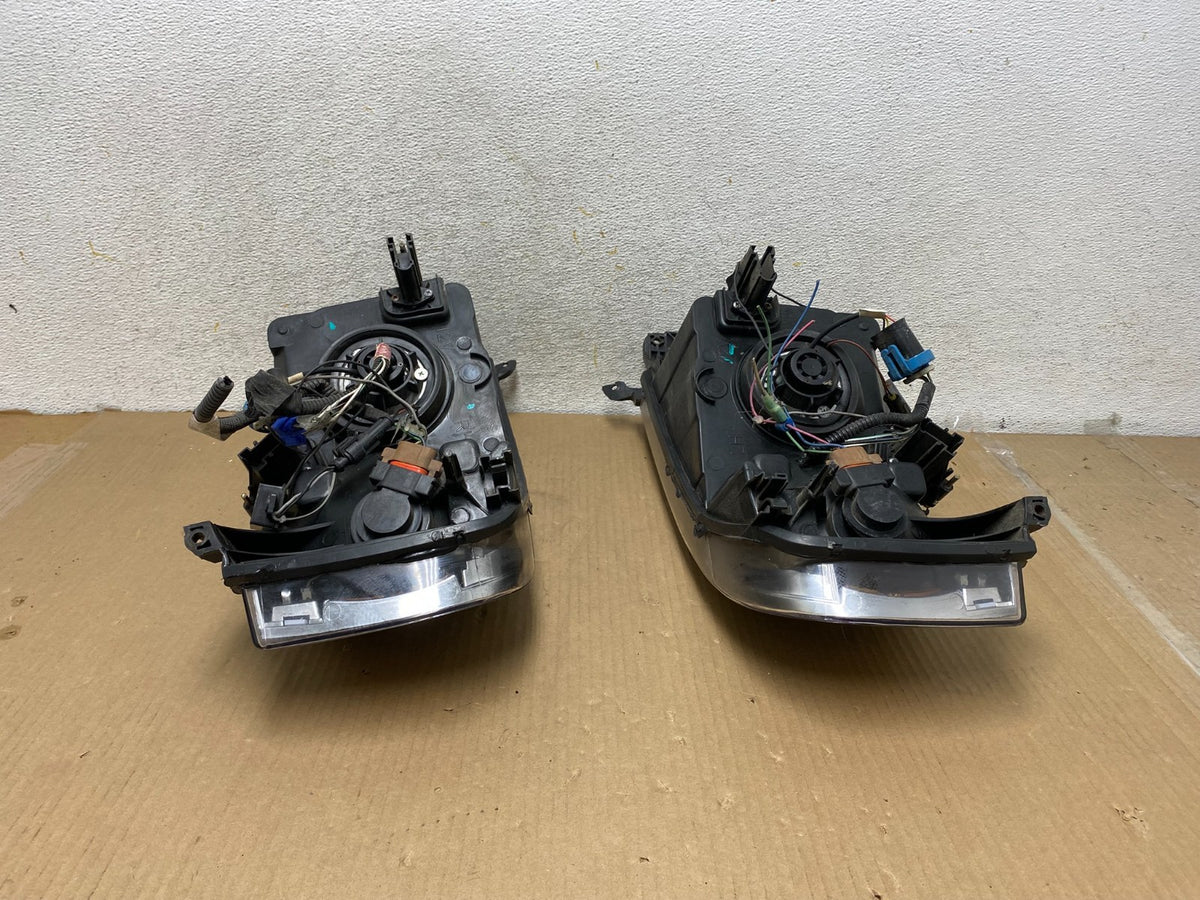 2002 to 2005 Dodge Ram Left+Right Side LED Headlights AH3005 DG10