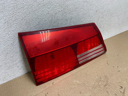 2004 - 2005 Toyota Sienna Left Driver LH Side Inner Tail Light AG5911 DW2