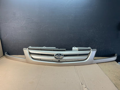 1998 1999 2000 Toyota Sienna Front Upper Mesh Grill Grille AD8360 DG0