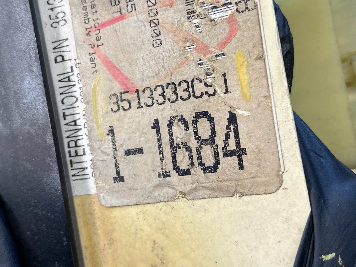 1991 to 2004 International Truck Semi Speedometer Gauge Cluster AH11746