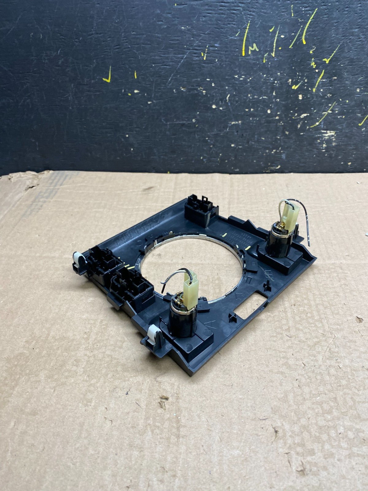 2007-2009 Suzuki Grand Vitara XL-7 Gear Shifter Panel Bezel Center OEM Y9967  DG5