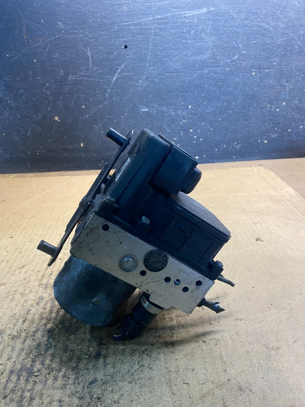 2012-2013 BMW 328i 325i F30 ABS Anti Lock Brake Pump 3451 6762113 z2436 DG3