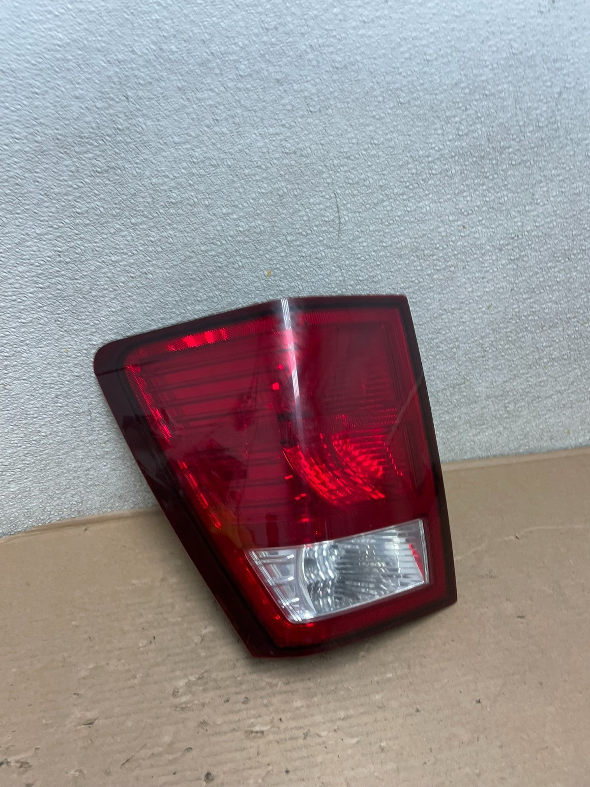 2007 2008 2009 2010 Jeep Grand Cherokee Left Driver Lh Tail Light Oem AB0023 LK2