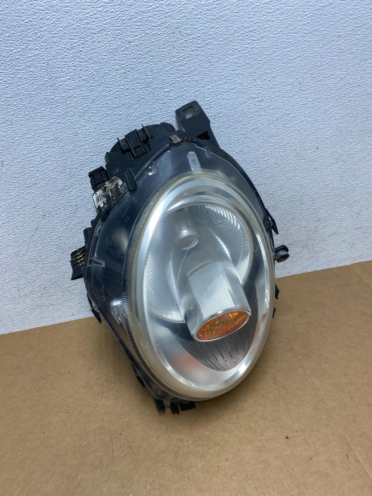 2007 to 2013 Mini Cooper Left Driver Lh Side Headlight Halogen AE2909 DW2