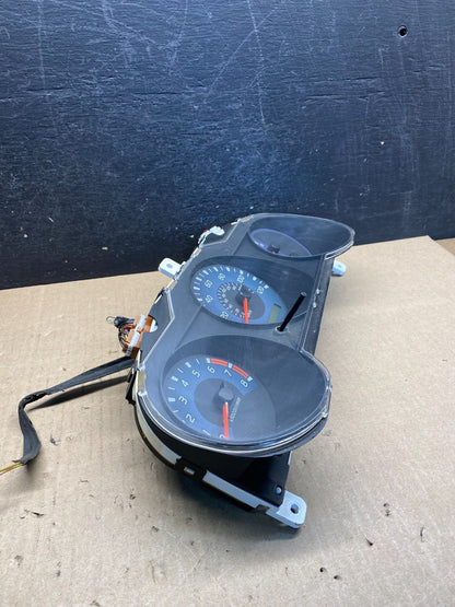 2002-2004 Nissan Xterra Frontier Cluster Speedometer Instrument AG9415 DW1