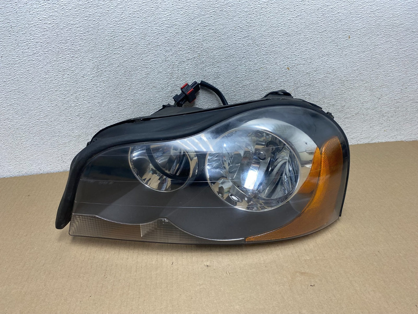 2003-2013 Volvo XC90 Left Driver LH Side Halogen Headlight DEPO AG5824 DW0