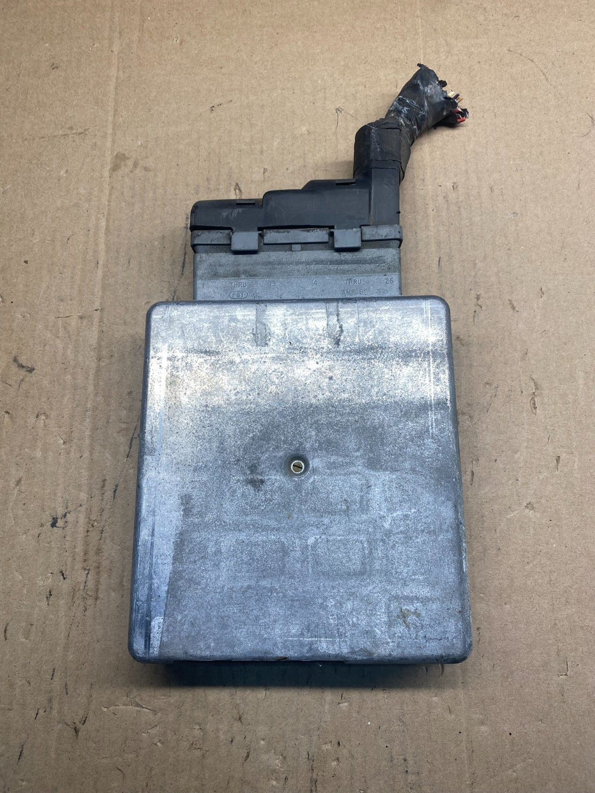 1996 Ford E150 E250 5.8L Engine Control Module ECU F6UF-12A650-KD AE7746 DW0