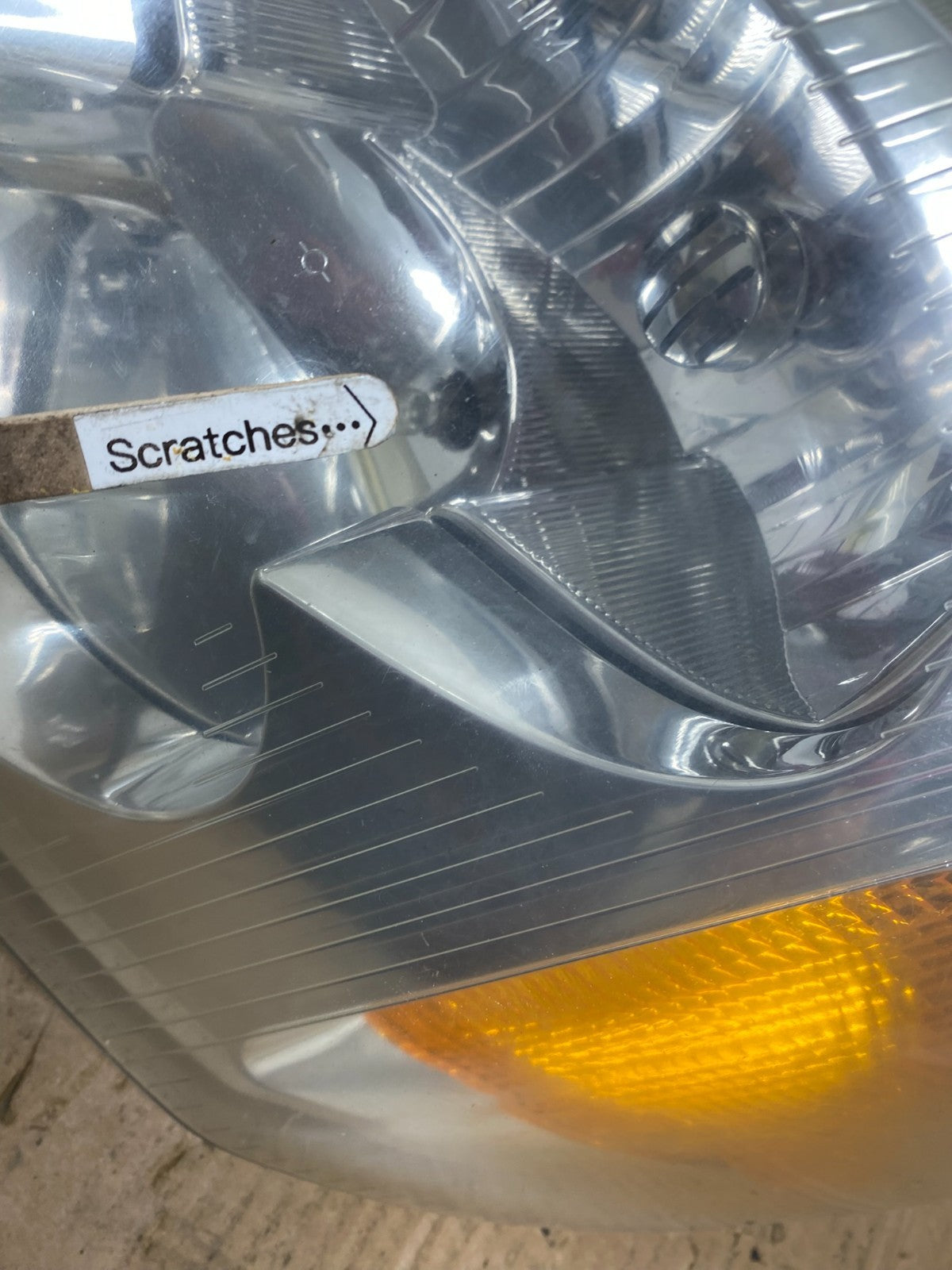 2002 to 2009 Gmc Envoy Left Driver Lh Side Headlight Halogen AC8151 DW3