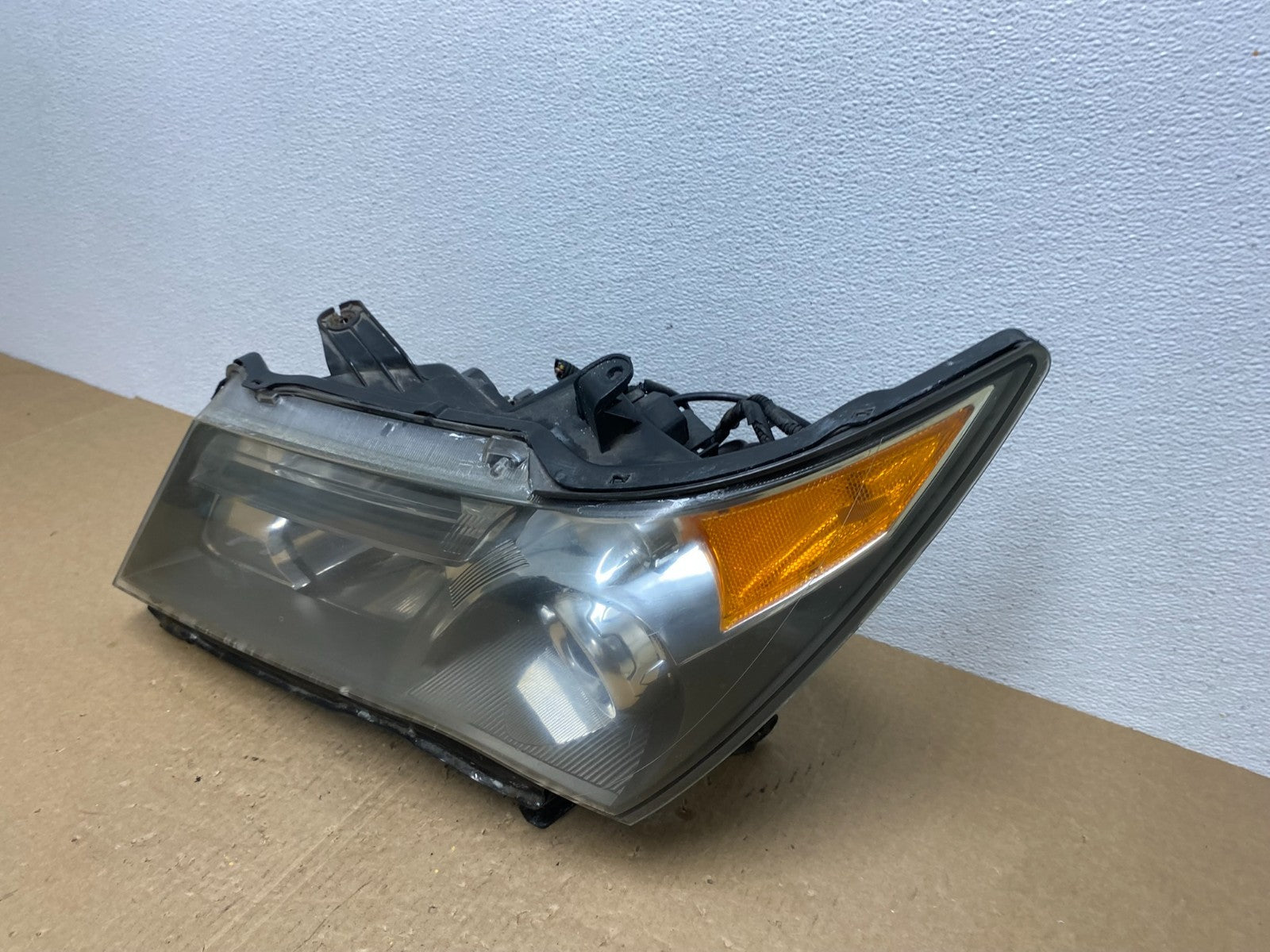 2007 2008 2009 Acura MDX Headlight Xenon HID Left Driver Lh Side TYC AC1351 DW1