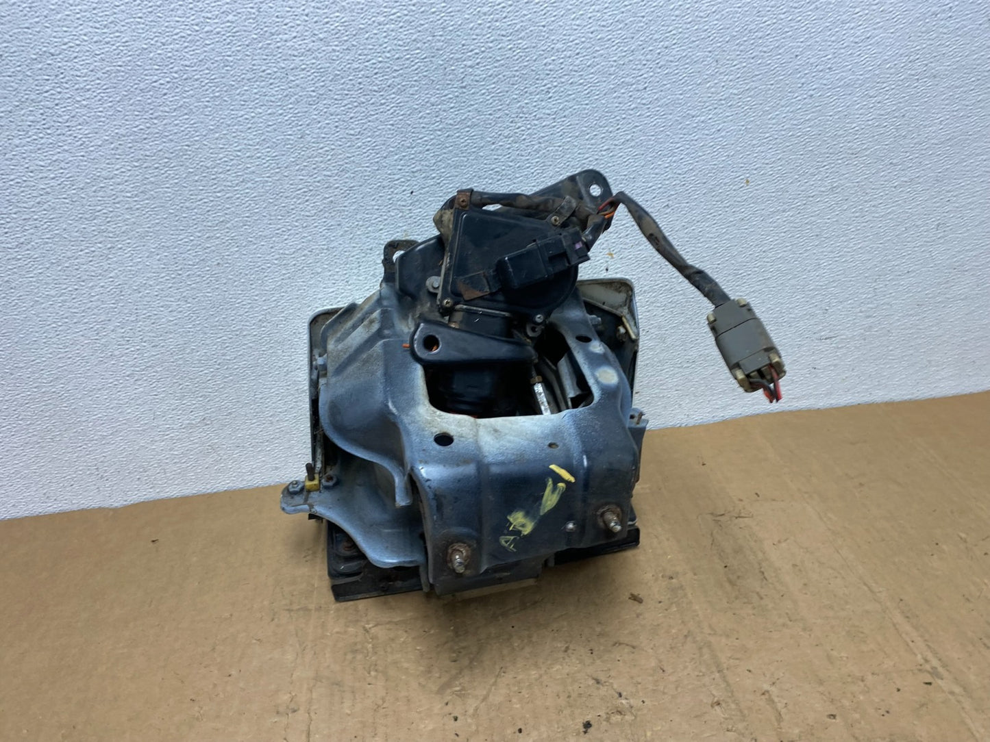 1987 to 1989 Nissan 300ZX Right Passenger RH Halogen Headlight AD1361 DG6