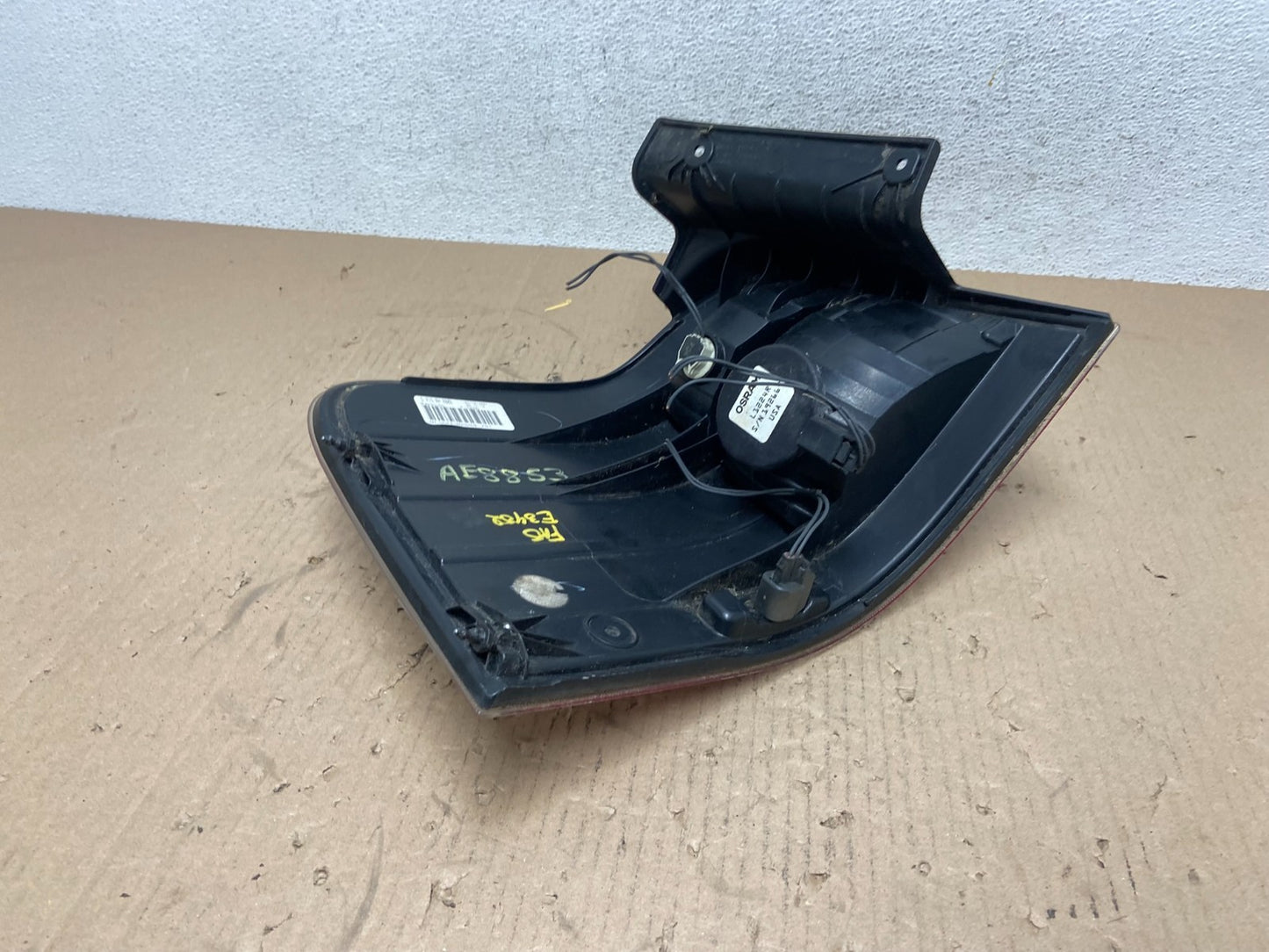 2008-2009 Ford Taurus X Right Passenger RH Side Tail Light AE8853 DW5