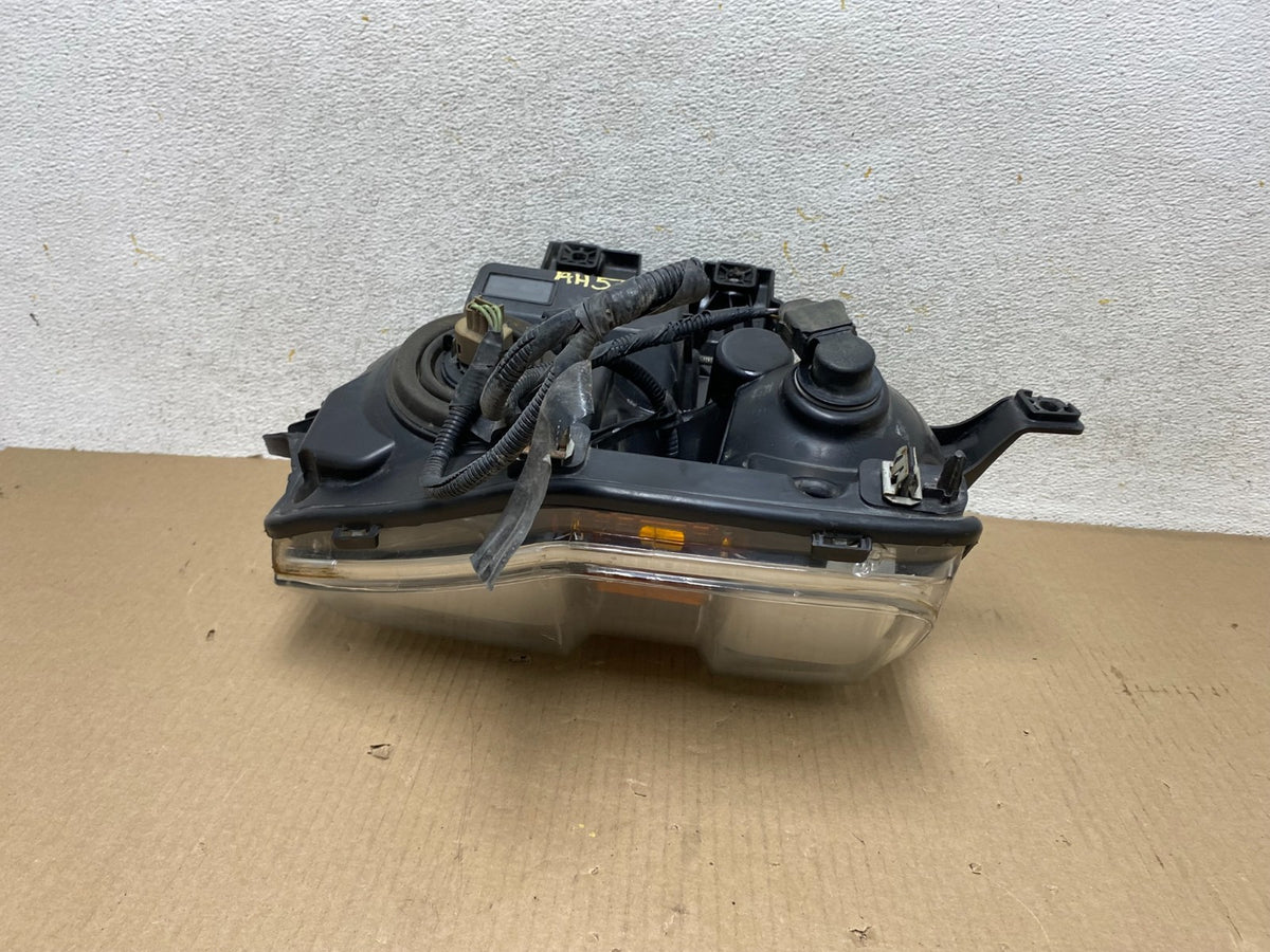 2008 to 2010 Ford F250 Super Duty Right Passenger RH Side Headlight AH5736 DW8