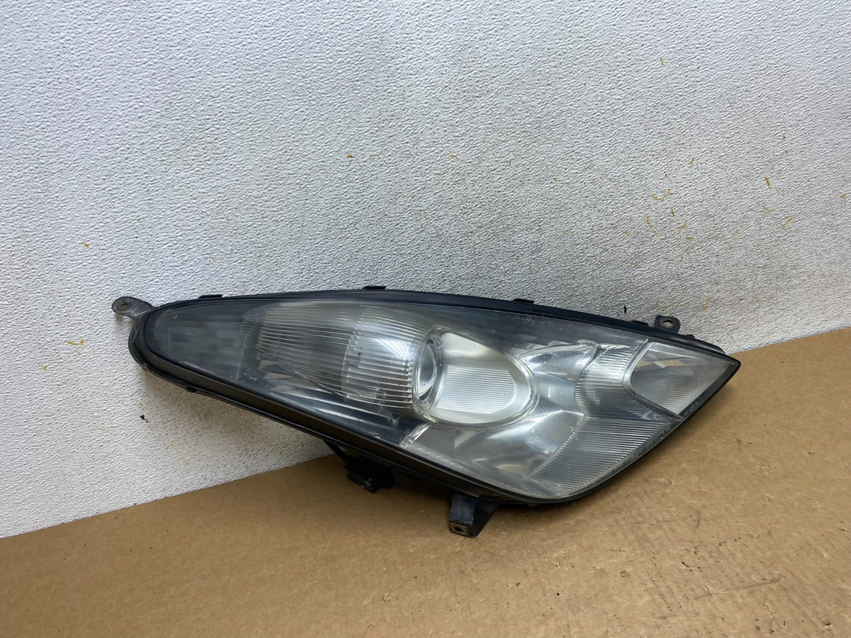 2000 to 2005 Toyota Celica Right Passenger RH Halogen Headlight AI3412 DW0