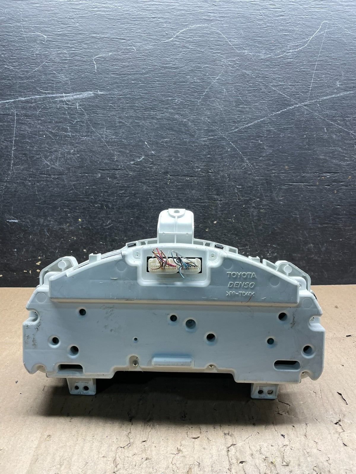 2006 to 2007 Toyota Highlander Speedometer Insrument Gauge Cluster W1462 DG5