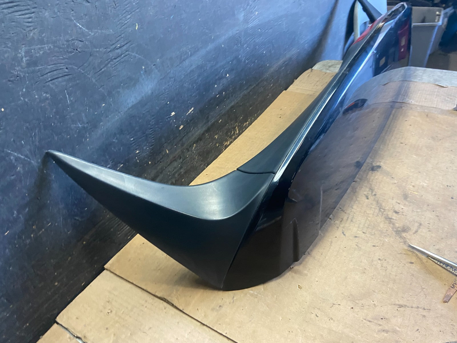 2013 to 2020 Nissan Pathfinder Rear Spoiler Wing Oem  R0249 DG2
