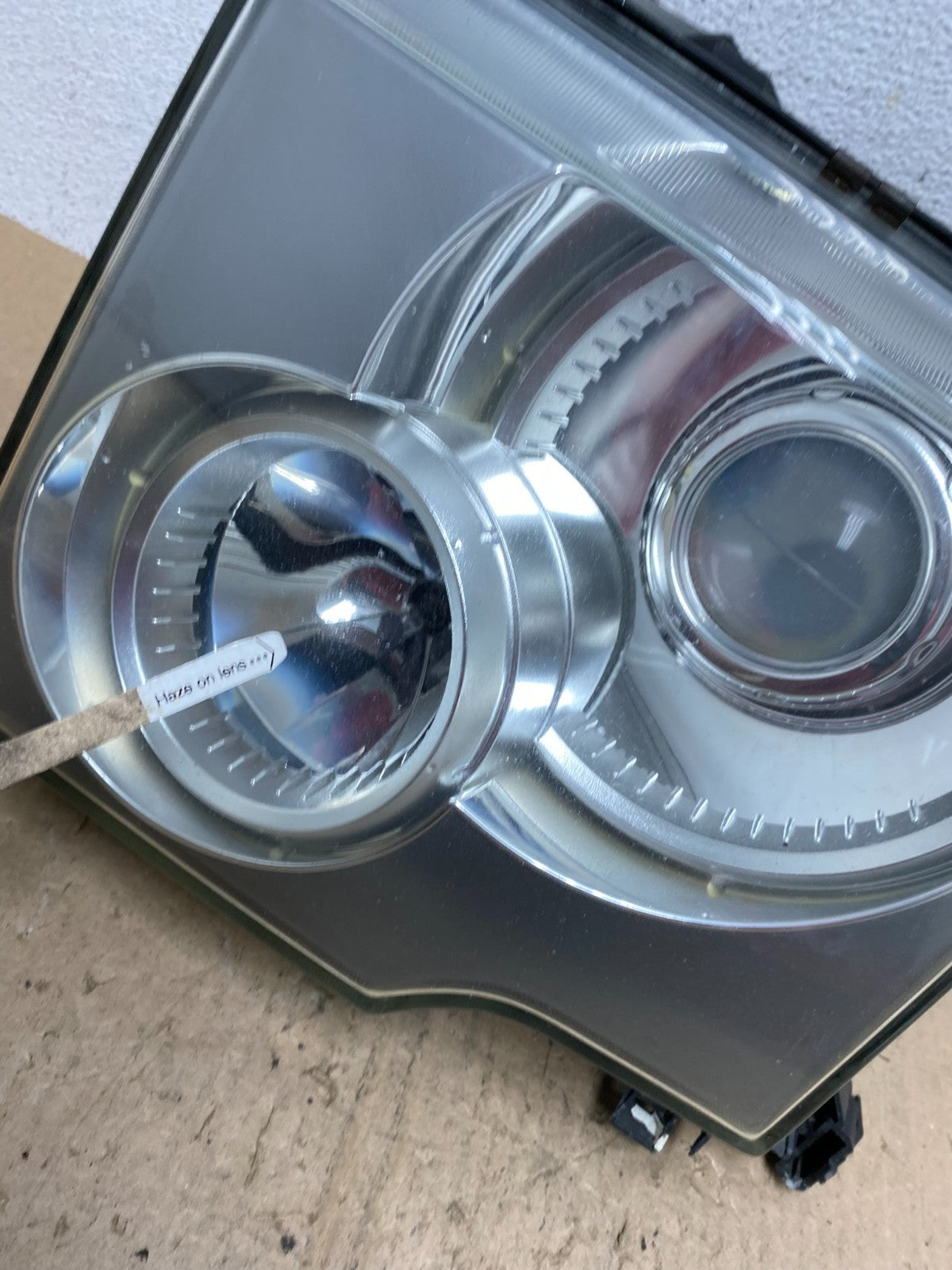2003 to 2004 Land Rover Range Rover Left Driver Headlight Xenon HID AE6569 DW3