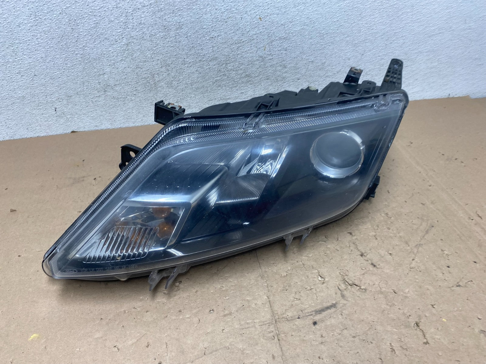 2010 2011 2012 Ford Fusion Left Driver LH Side Headlight Halogen AG5542 DW2