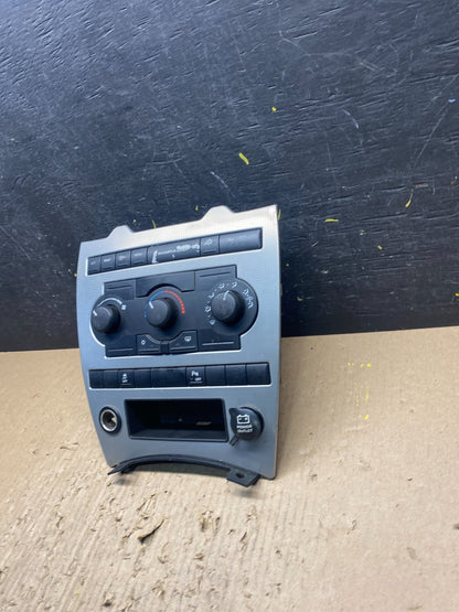 2005 2006 2007 Jeep Commander Grand Cherokee A/C Climate Control Bezel T1818 DG1