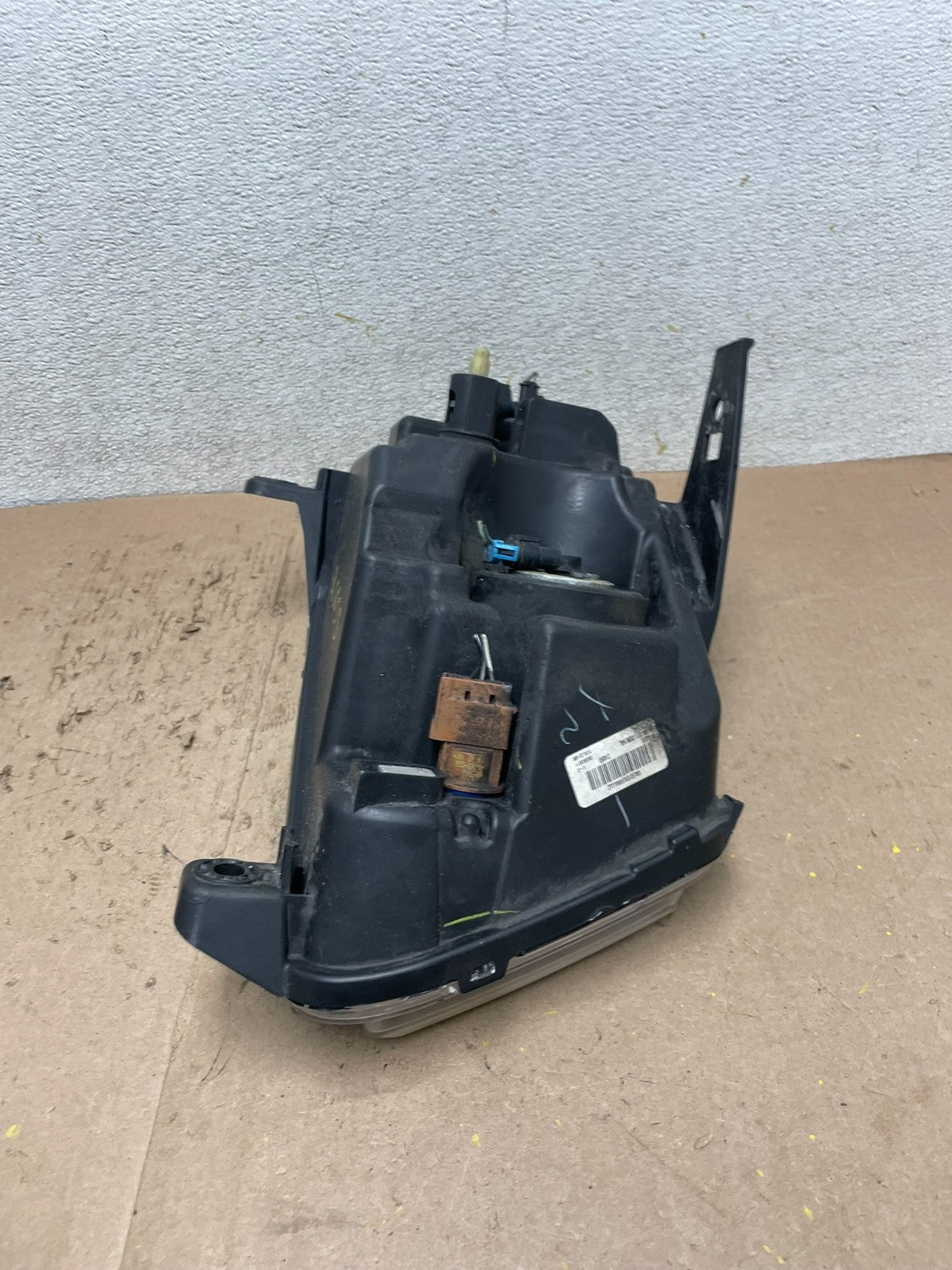 2011 to 2013 Jeep Grand Cherokee Halogen Left Driver Lh Headlight AD2472 DW10
