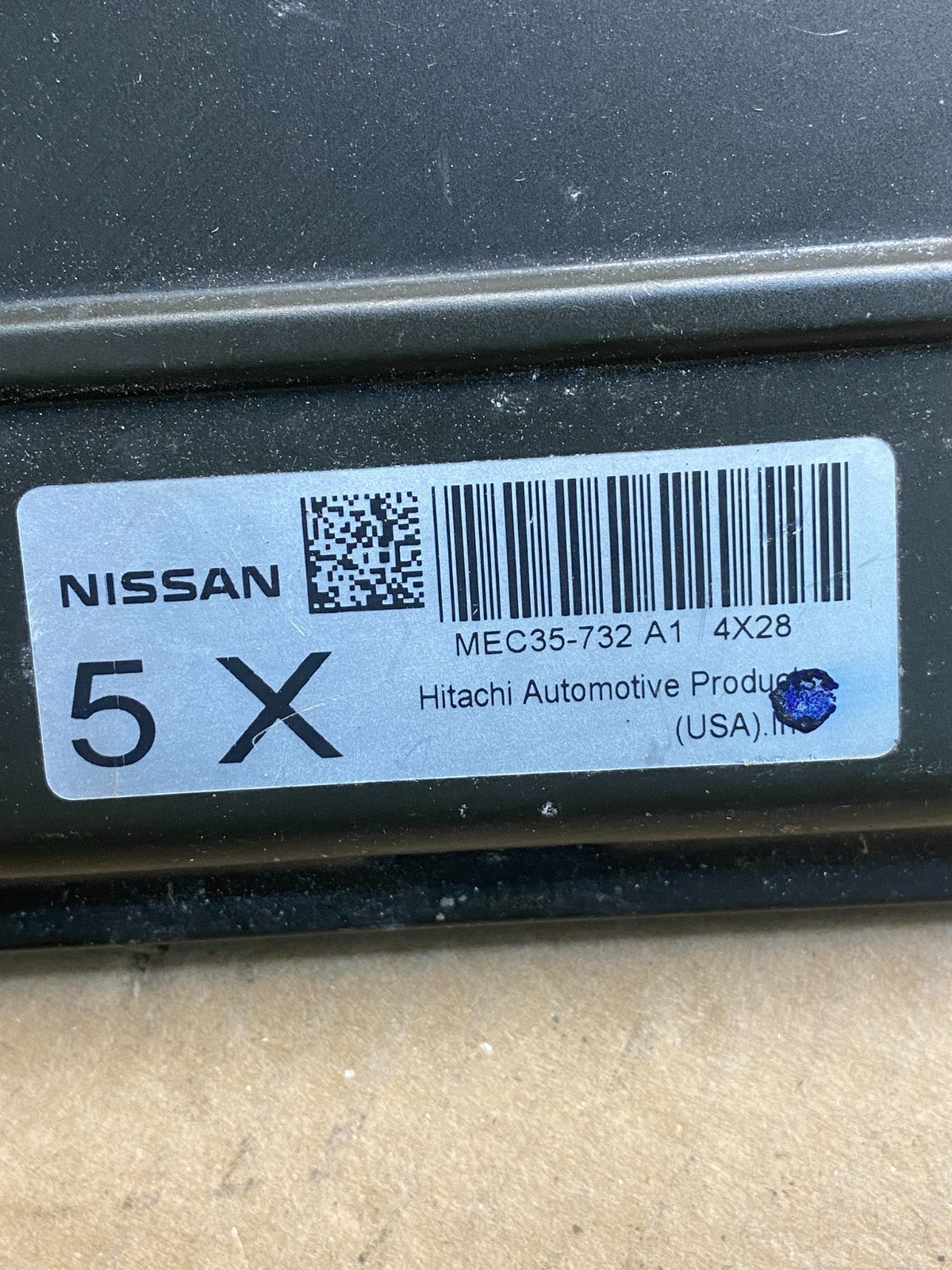 2005 Nissan Pathfinder Engine Control Module ECM MEC35-732 A1 AH3306 DW2