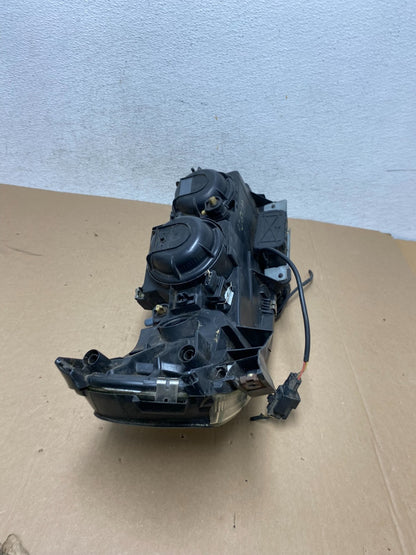 2001 2002 2003 2004 Volvo V70 XC70 Left Driver Side Headlight AD6411 DW7