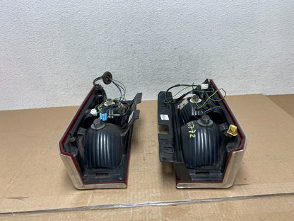 2006 to 2008 Hummer H3 Left+Right Side Tail Lights AE6772 DW9