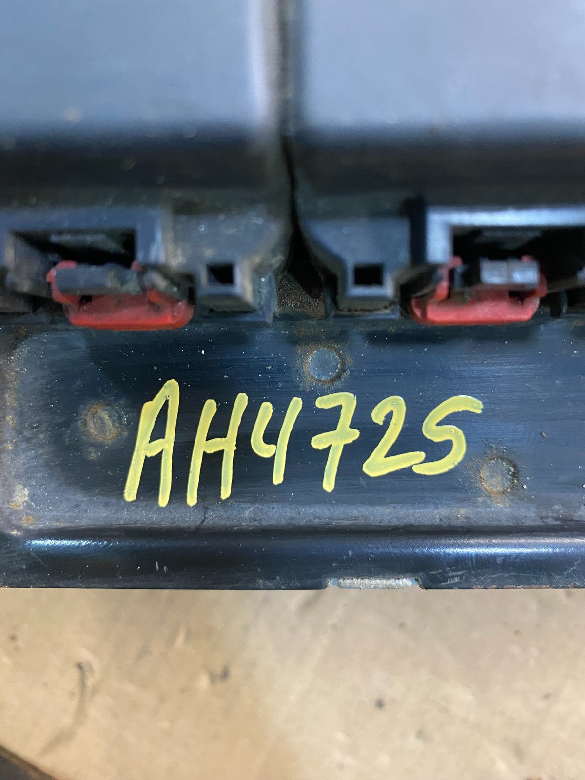 2005 Chrysler Pacifica Engine Control Module ECM p04748352ag AH4725 DG3