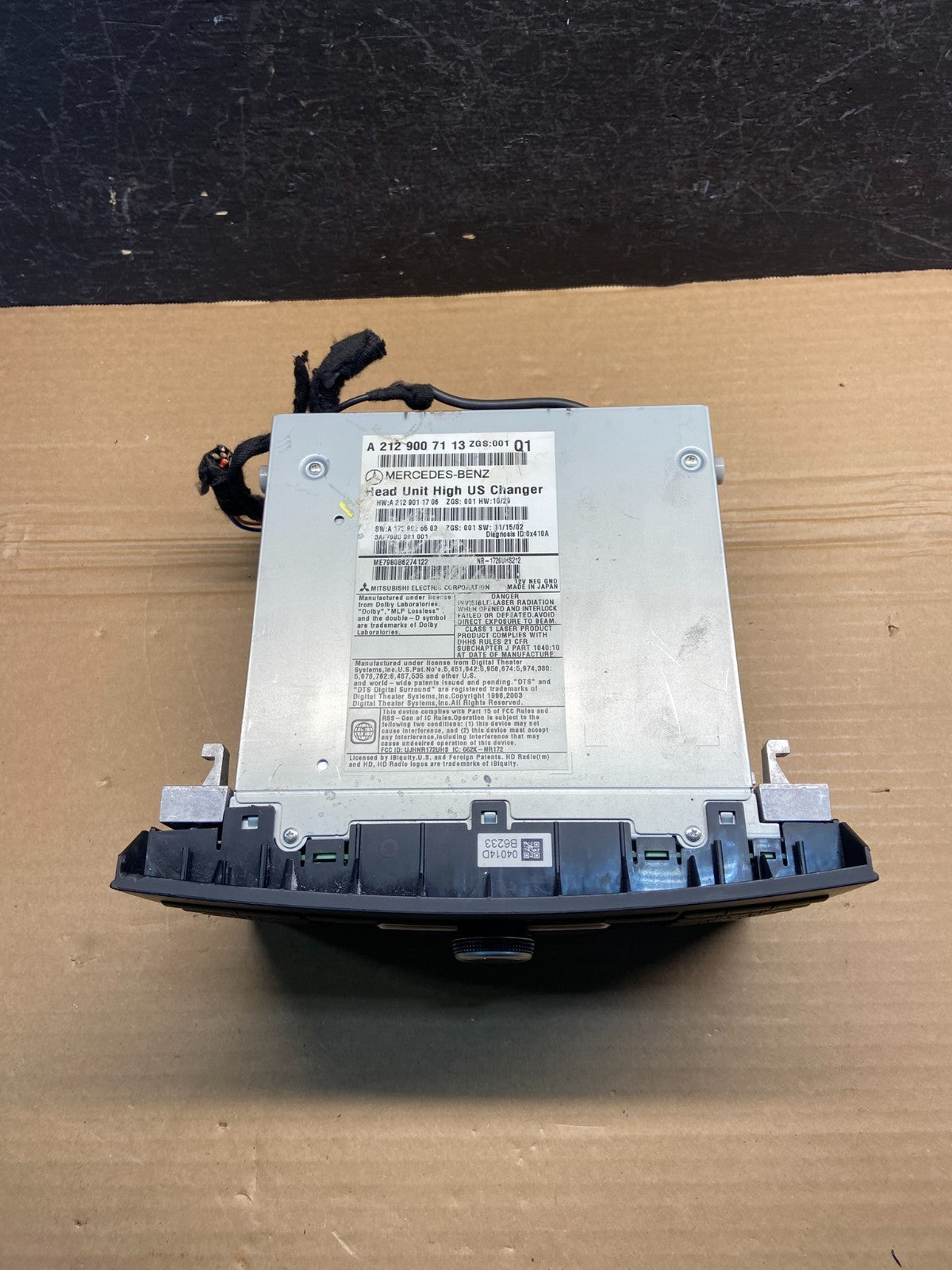 2011-2012 Mercedes W212 E350 E550 Stereo CD Changer Radio a2129007113 AE4570 DG3