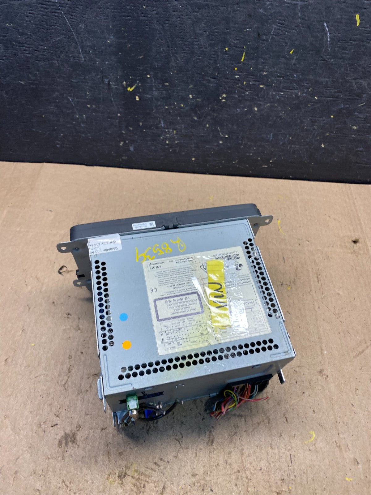2006 to 2009 Volkswagen Tiguan Radio AM/FM CD Player OEM V9121 DG4
