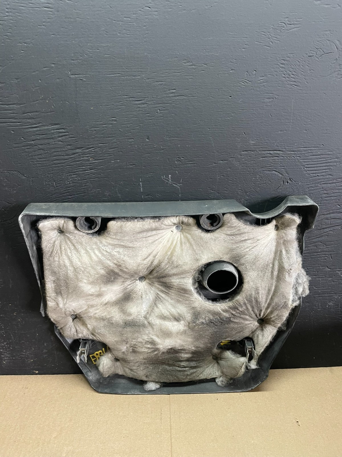 2004 to 2009 Mazda 3 DOHC 16 VALVE Engine Shield Top Cover Oem ab7828 DG5