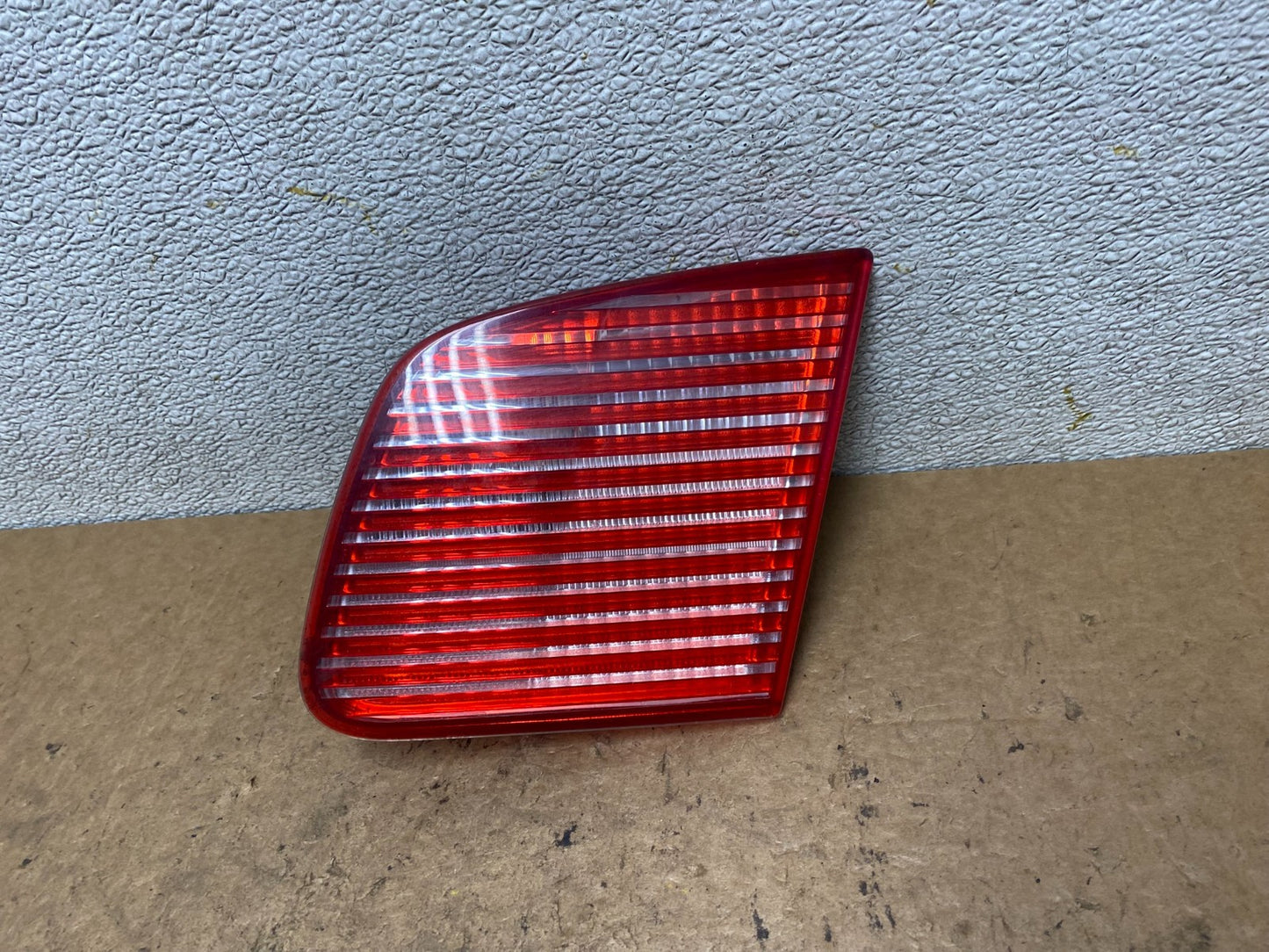 2006 to 2009 Saab 9-5 Right Passenger RH Inner Tail Light T0822 DW2