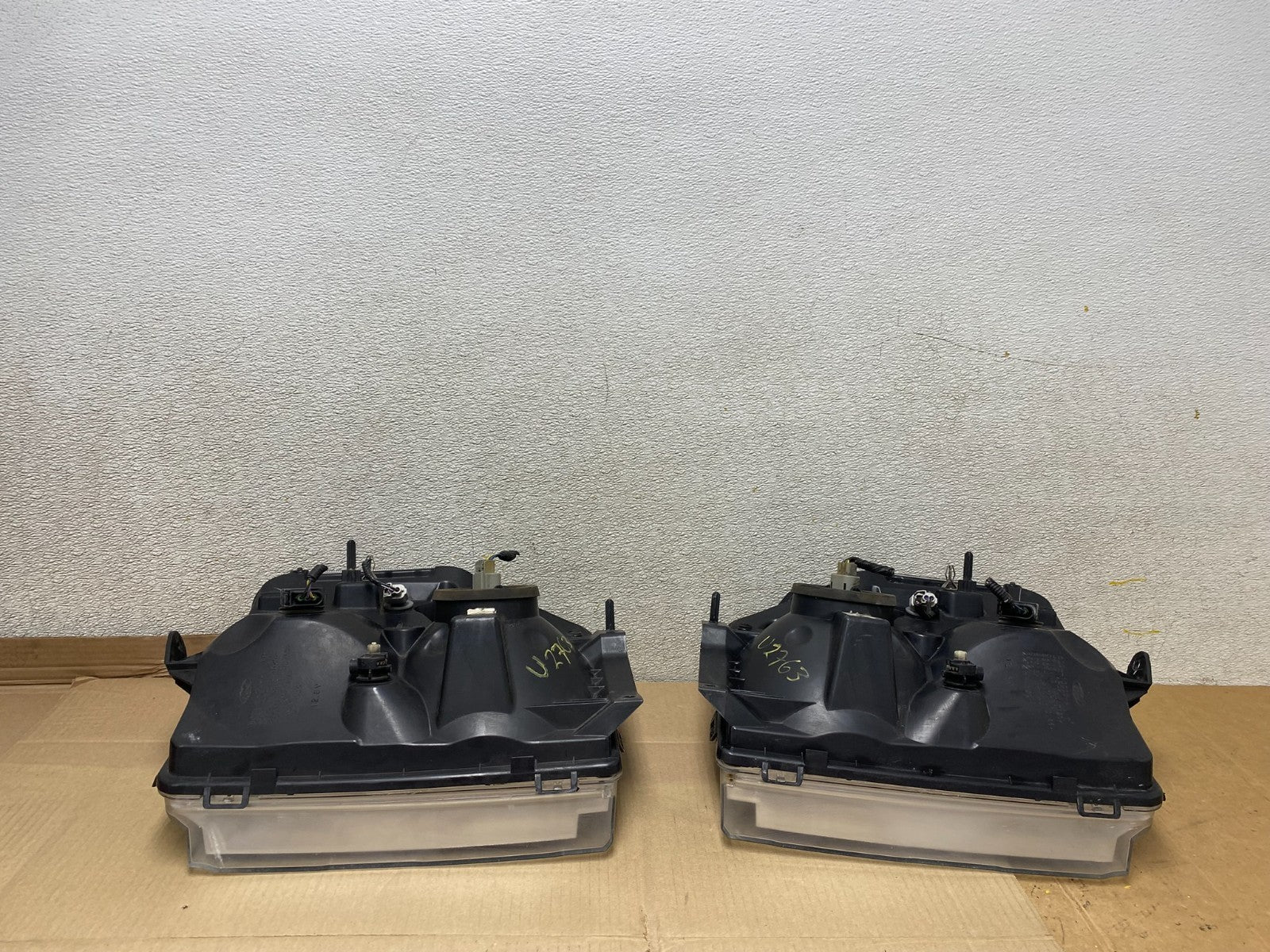 2008-2014 Ford Econoline E150 E250 E350 Left+Right Headlights U2763 DW12