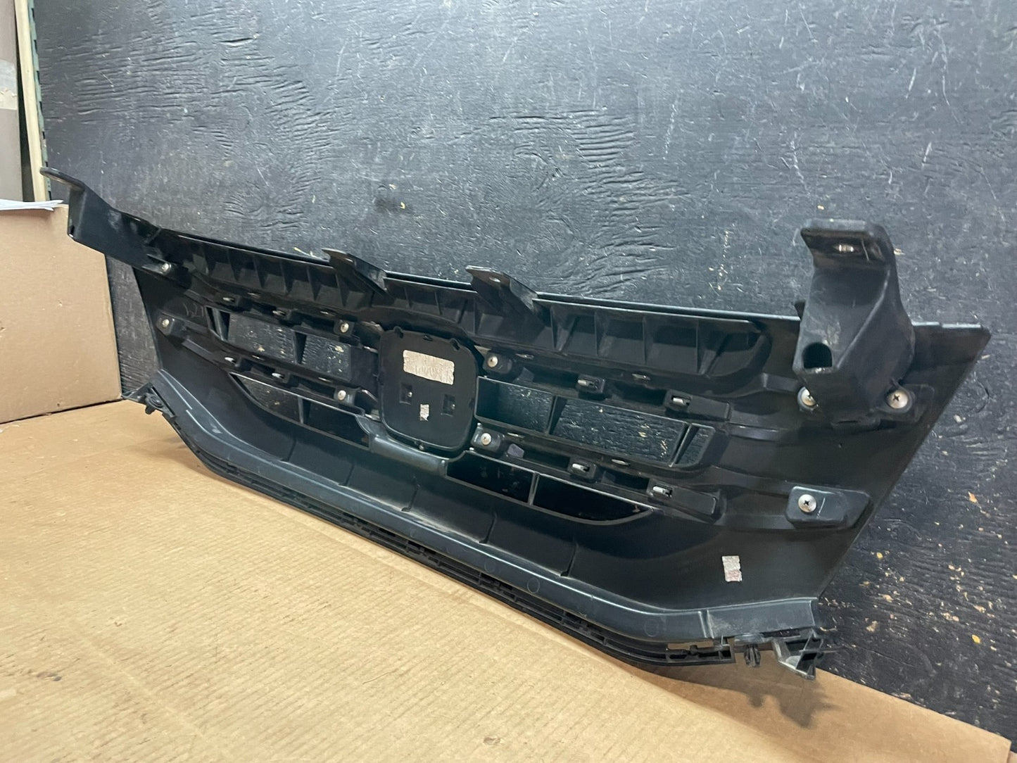 2014 to 2017 Honda Odyssey Front Upper Grille Grill Chrome Oem AA9102 DG10