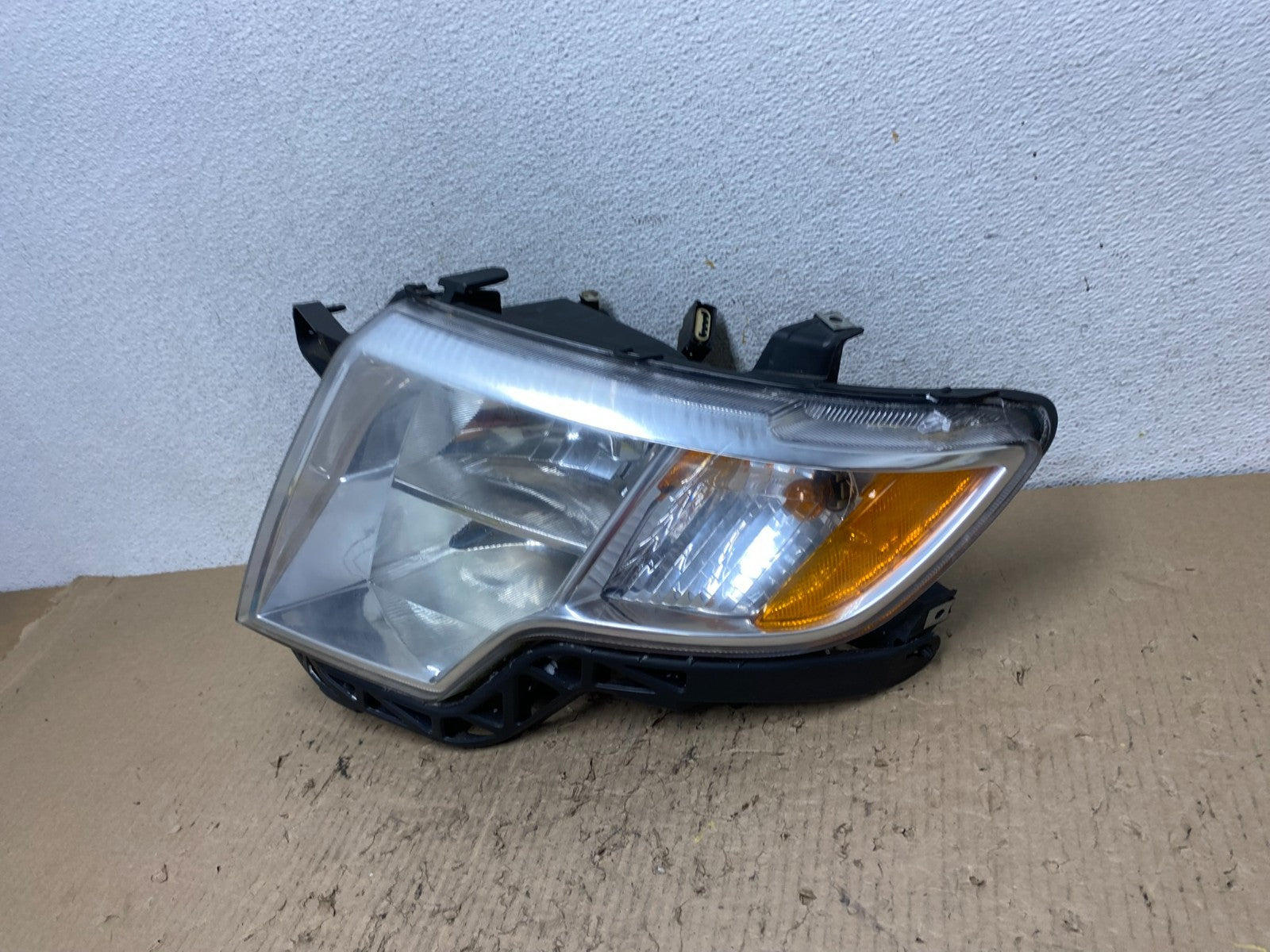 2007 2008 2009 2010 Ford Edge Headlight Left Driver Halogen DEPO AF7255 DW1