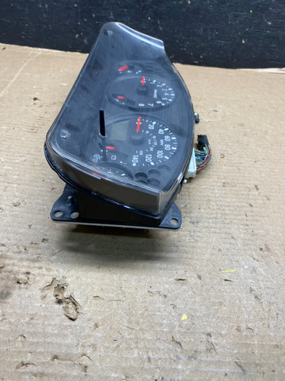 2006 2007 Nissan Xterra Speedometer Cluster Gauge OEM R2814 DG1