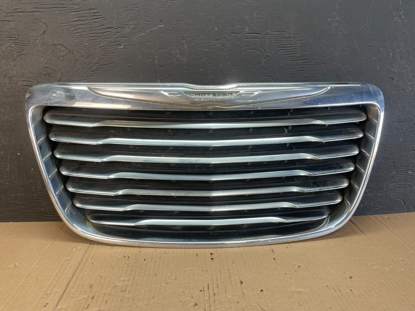 2011 to 2014 Chrysler 300 Front Upper Grille Grill AD8742 DG0