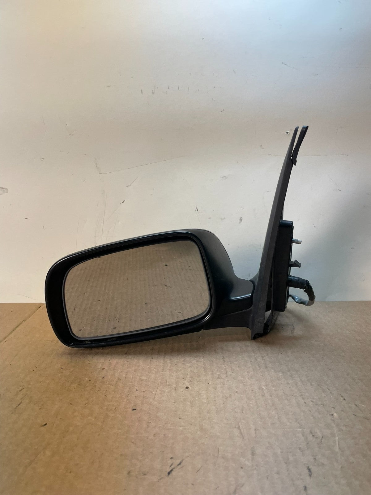 2004 to 2009 Toyota Prius Left Driver LH View Door Mirror AG2775 MS8