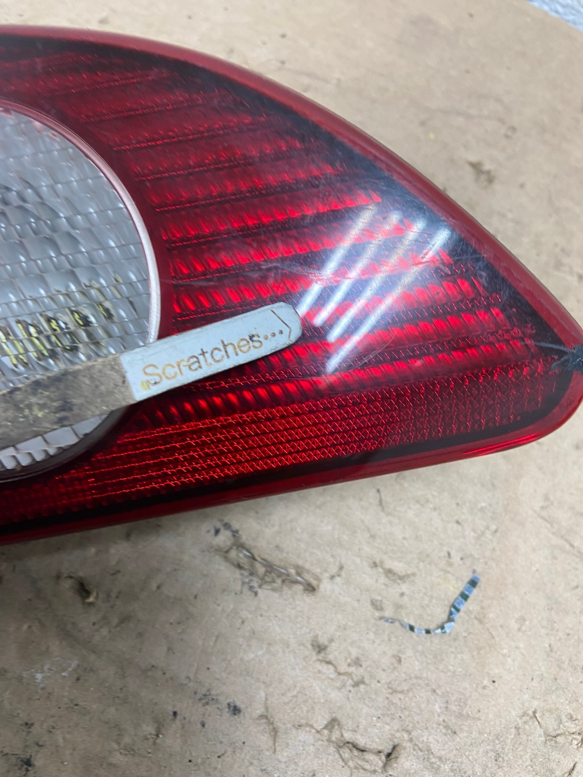 2001 2002 Toyota Corolla Left Driver LH Side Inner Tail light AI1139 LK3