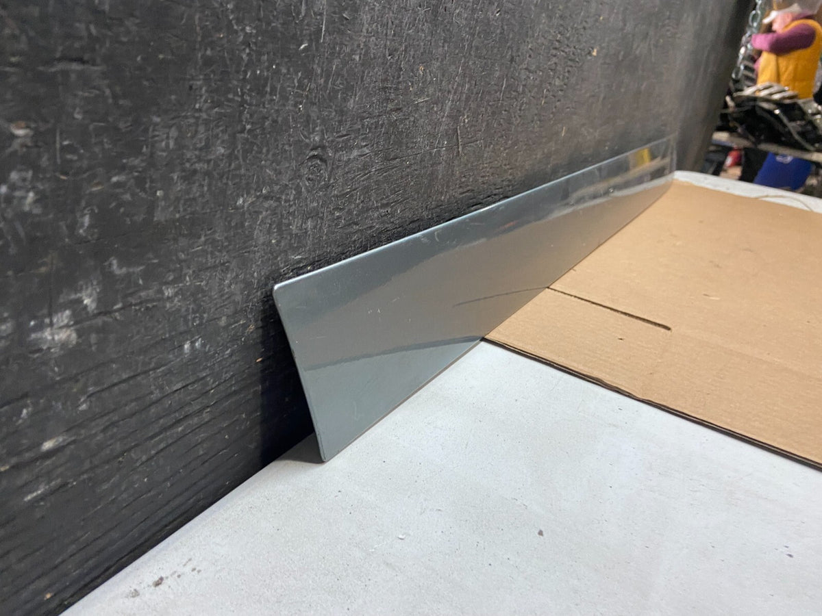 2005 to 2010 Honda Odyssey Right Side Rail Cover Quarter Trim Molding J14162