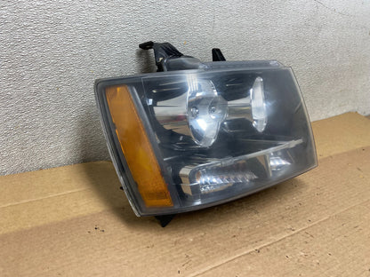 2007 to 2013 Chevrolet Suburban Tahoe Right Passenger RH Headlight Oem AB5152 DW2