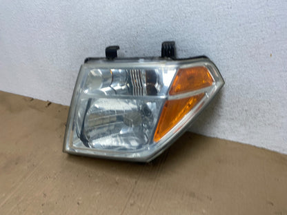 2005-2007 Nissan Pathfinder Halogen Headlight Left Driver LH AE9153 DW1