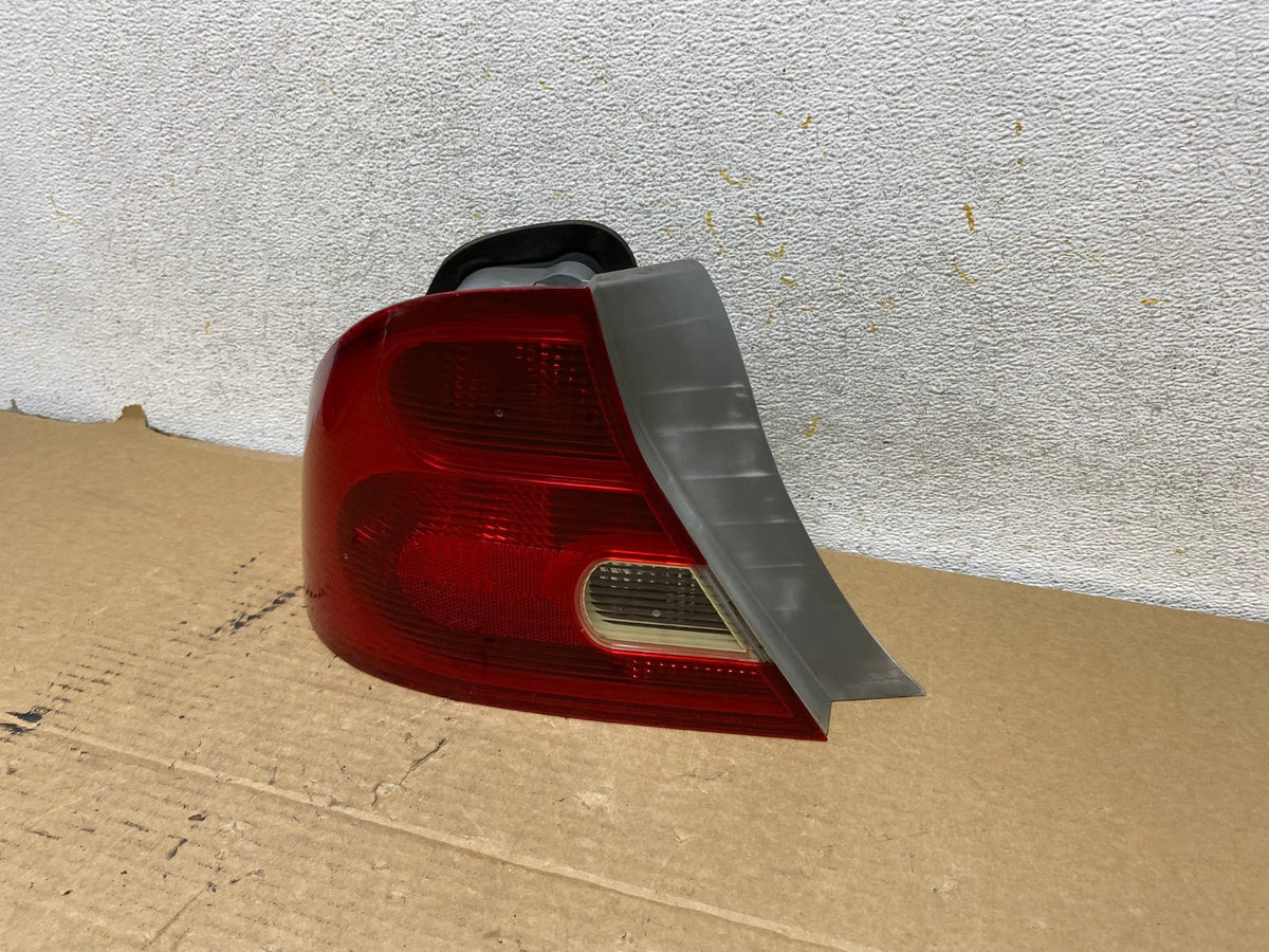 2001 to 2003 Honda Civic Coupe Left Driver Side Lh Tail Light AH8052 LK2