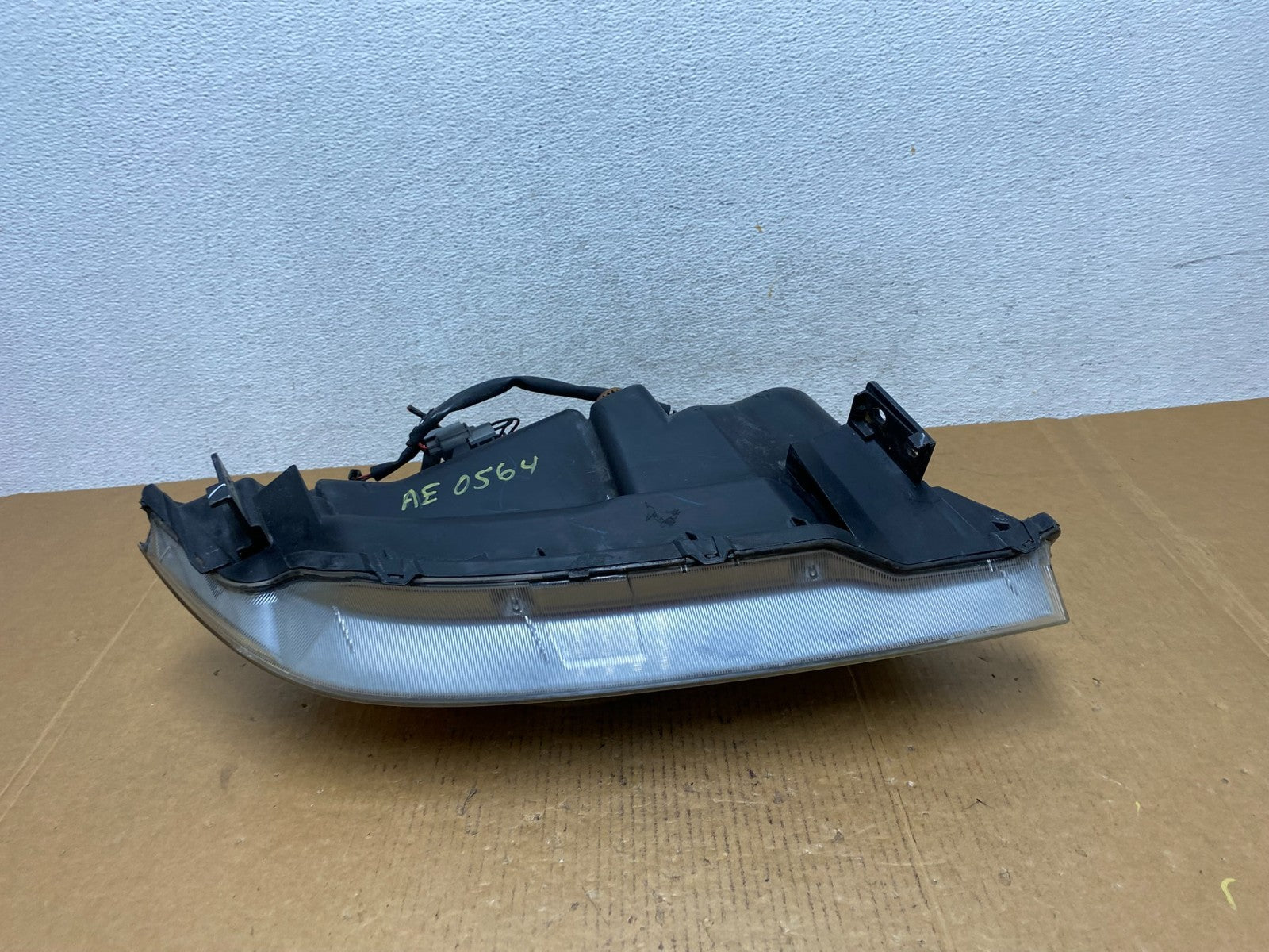 2004 2005 2006 Acura MDX Left Driver LH Headlight Halogen AE0564 DW7