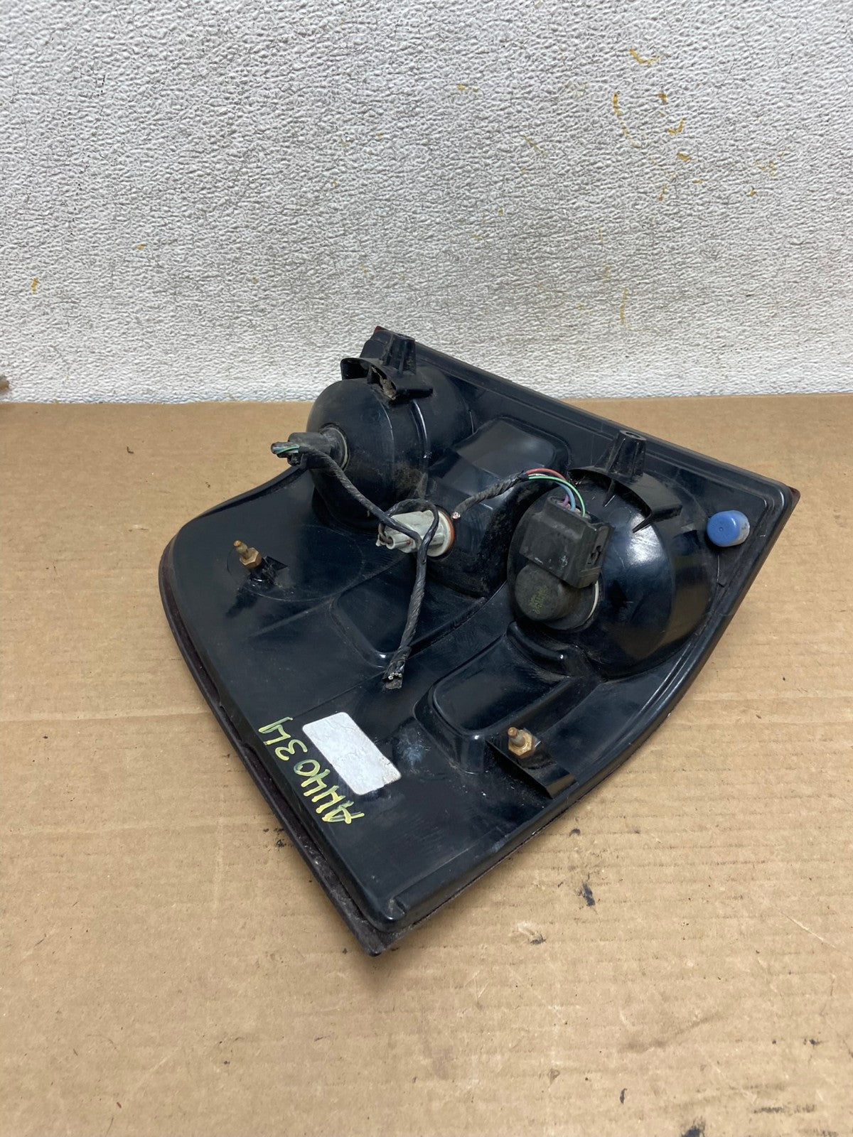2006 to 2010 Ford Explorer Right Passenger Side Tail light AH4034 LK6