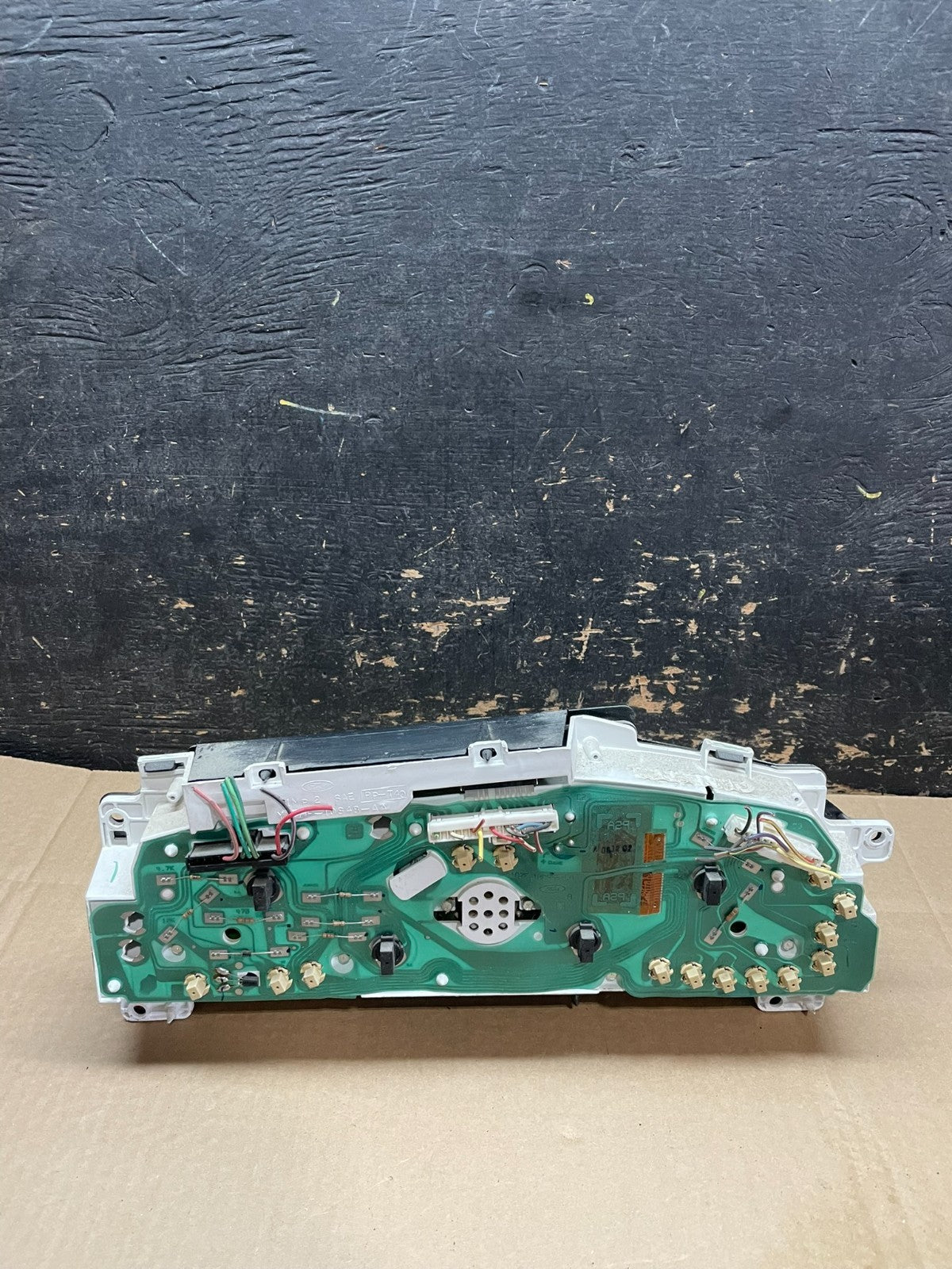 2001 - 2002 Ford Econoline E250 E350 Van Speedometer Instrument Cluster AB2903DG6