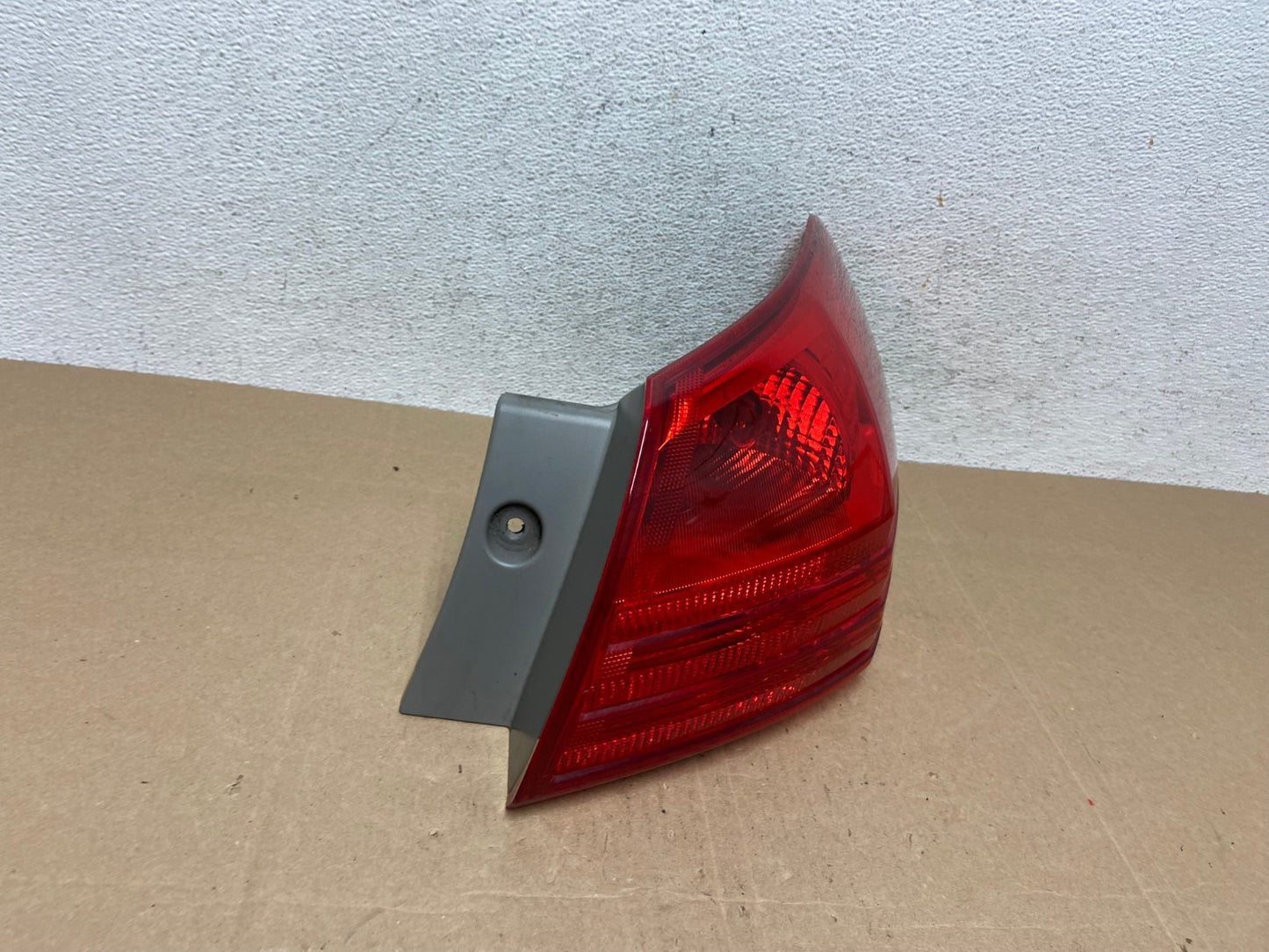 2008 to 2015 Nissan Rogue Right Passenger Rh Side Tail Light AE4952 LK2