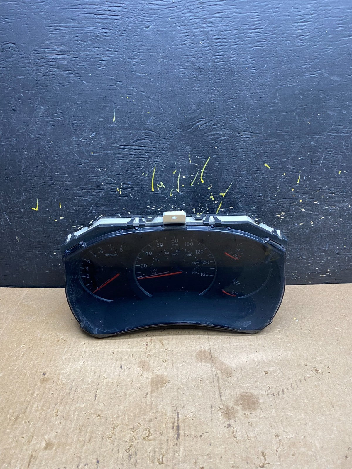 2011 to 2017 Nissan Quest Speedometer Cluster Gauge Dashboard Z4626 DG0