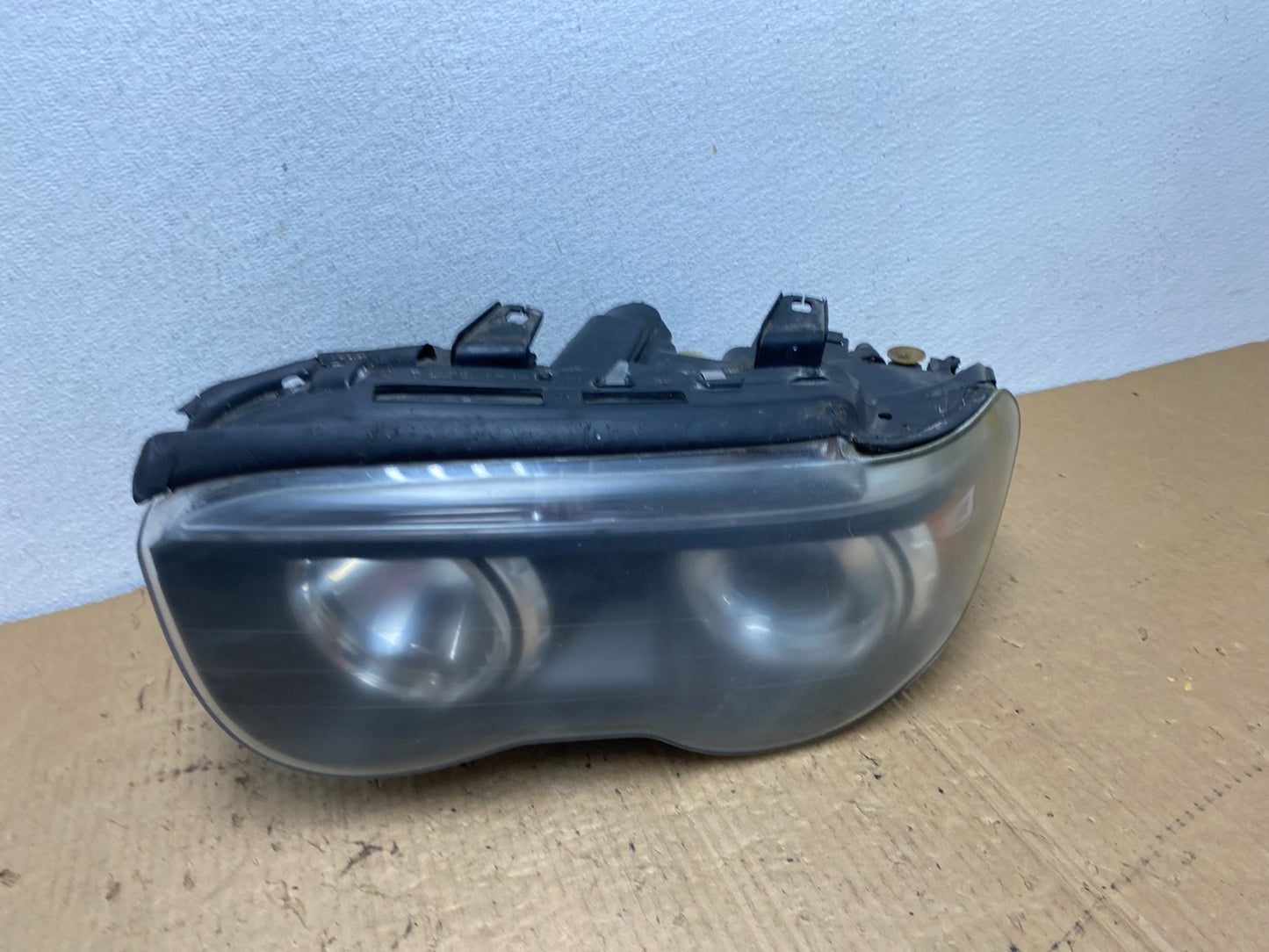 2002 to 2005 BMW 7 Series 745i Xenon Left Driver LH Headlight AC8114 DW0